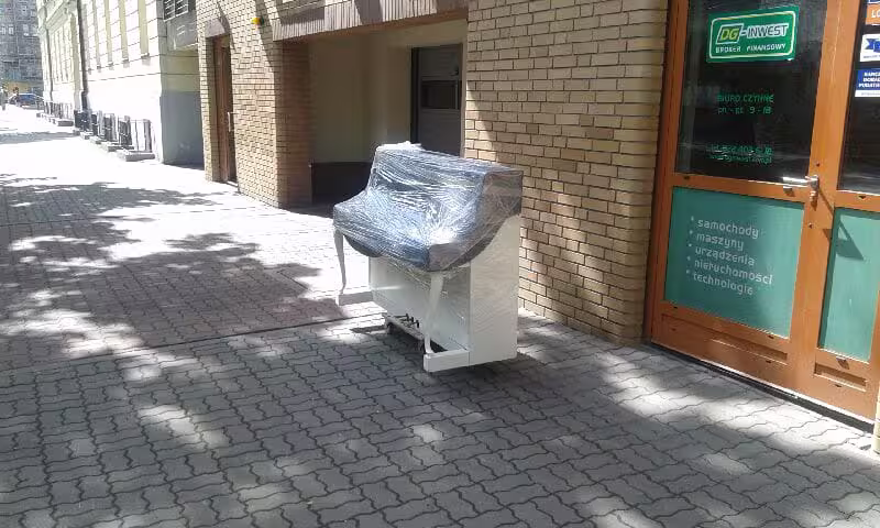 transport pianina – specjalistyczny przewóz w Warszawie